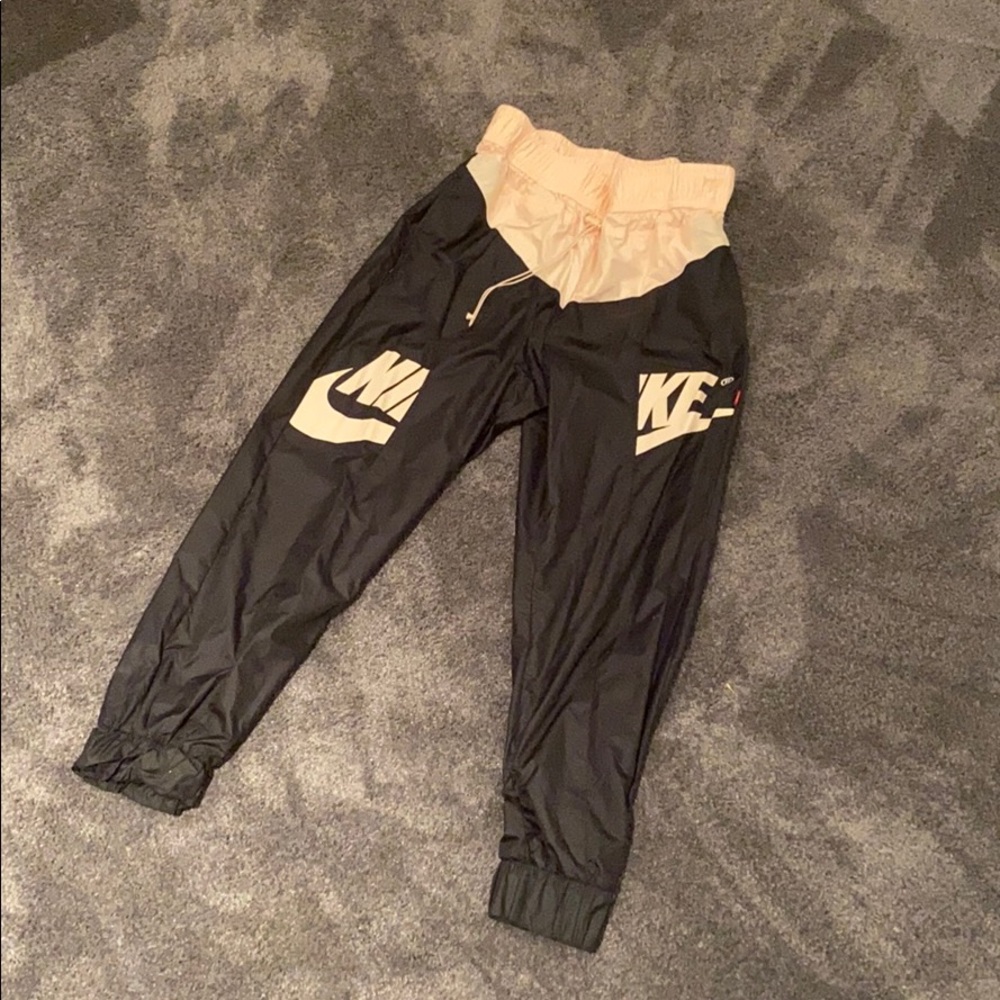Nike windbreaker pants